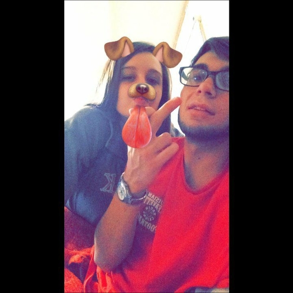 Meet your Posher, Makayla - Picture 1 of 1